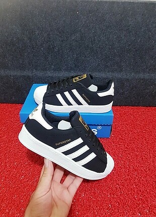 ADIDAS SUPERSTAR