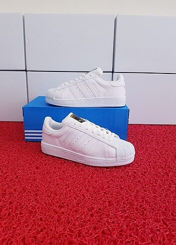 37 Beden beyaz Renk ADIDAS SUPERSTAR