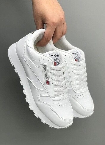 REEBOK CLASIC