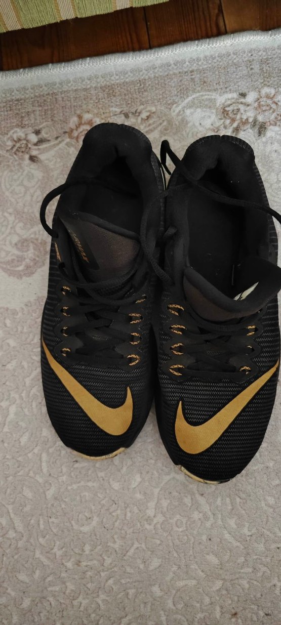 sıfır orjinal Nike Altın Detaylı Siyah Basketbol Ayakkabısı - Görsel 4