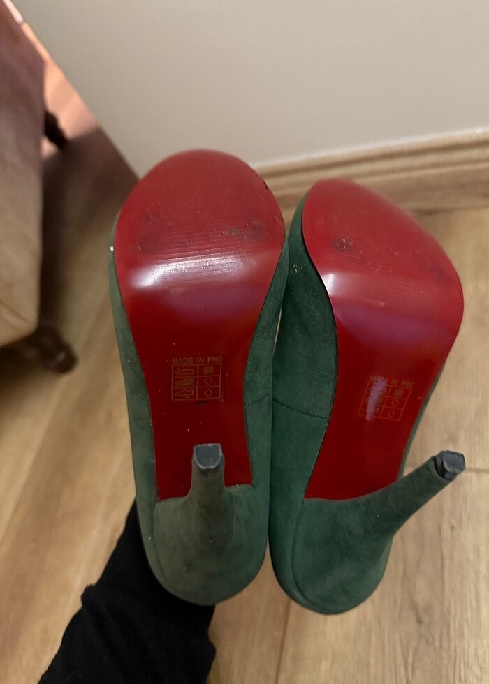 Topuklu yeşil ayakkabı - Görsel 3