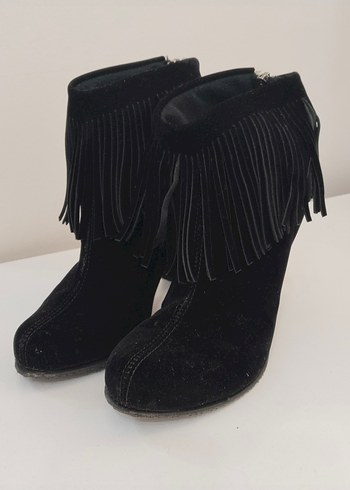 Siyah Süet Püsküllü Kadın Bot - Görsel 2