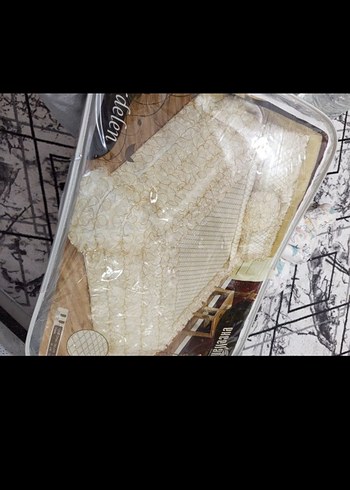 İşlemeli Beyaz Yatak Örtüsü - Görsel 4