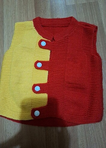 El örgüsü bebek yelek