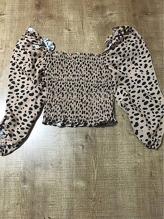 Leopar crop