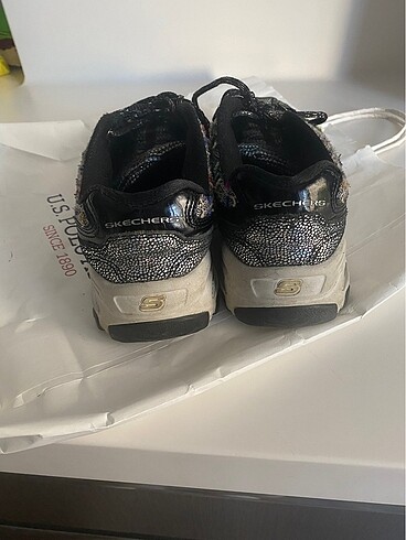 37 Beden siyah Renk Skechers