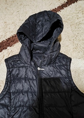 Siyah Kapüşonlu yelek - Görsel 4