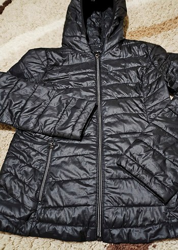 Siyah Kapüşonlu Kadın Kışlık Mont - Görsel 2