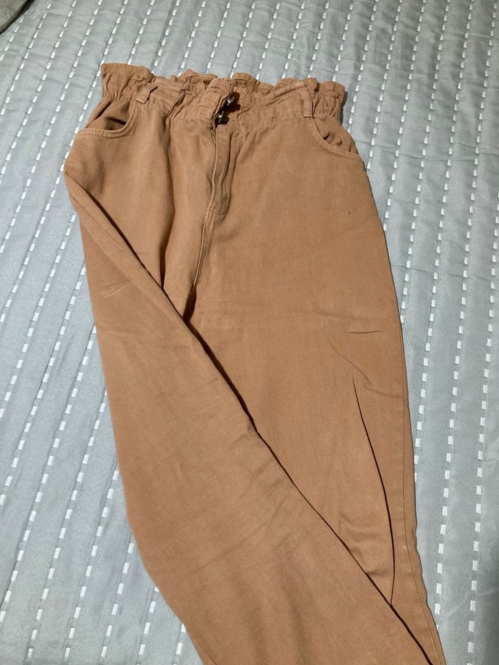 Kadın Bej Süet Beli Kemerli Bol Kesim Pantolon - Görsel 3