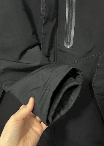 Siyah Kapüşonlu Erkek Günlük Mont - Görsel 5