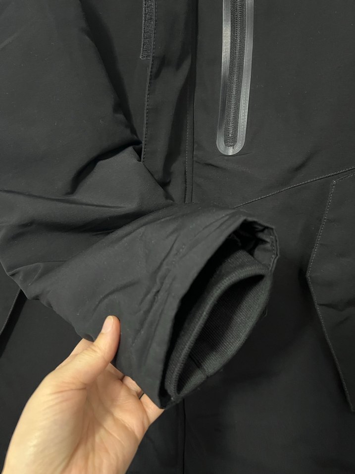 Siyah Kapüşonlu Erkek Günlük Mont - Görsel 5