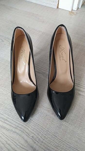 Rugan siyah stiletto 