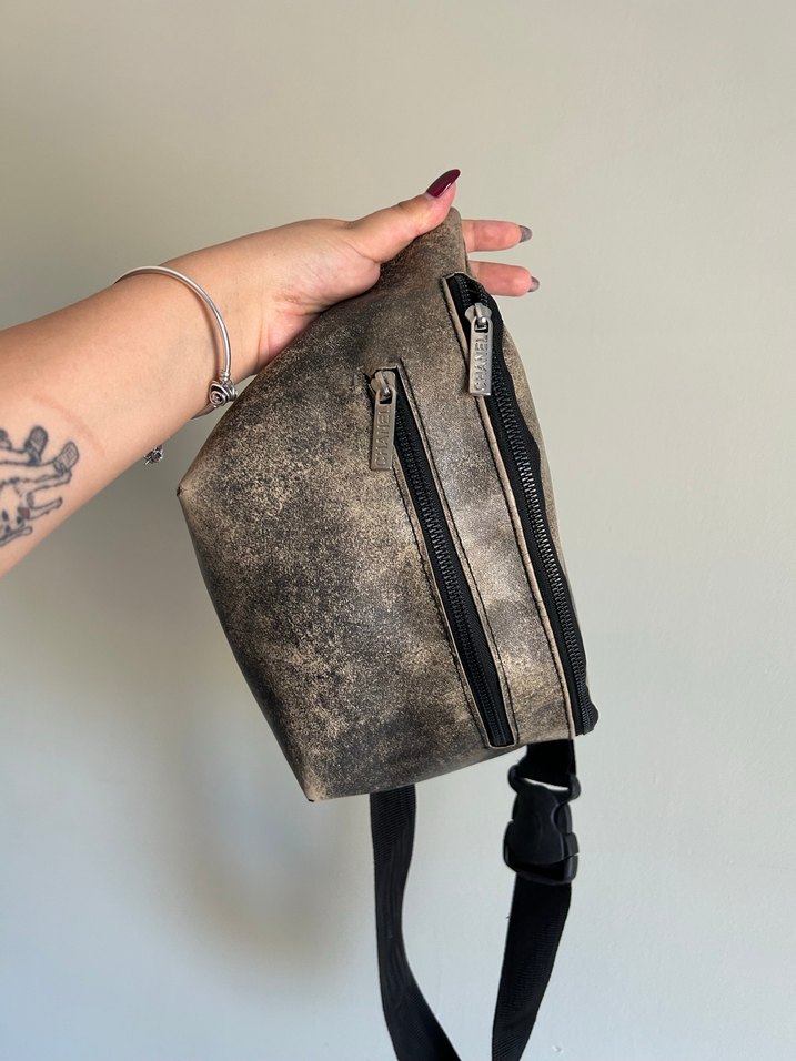 Kemerli Kahverengi Deri Kadın Bel Çantası - Görsel 2