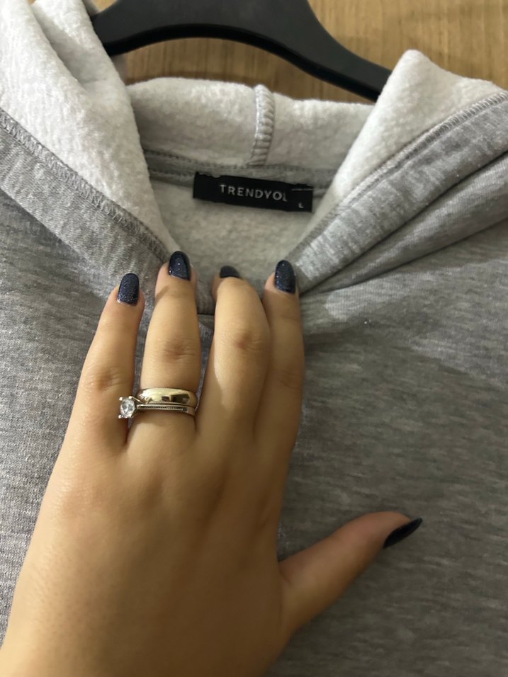 Gri Kapüşonlu Kadın Sweatshirt - Görsel 3