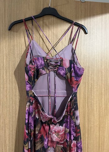 Çiçek Desenli Uzun Askılı Bohem Elbise - Görsel 3