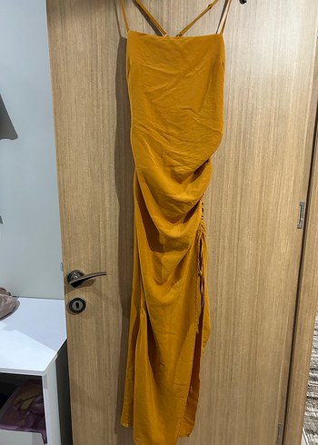 Sarı Drapeli Uzun Straplez Elbise - Görsel 2