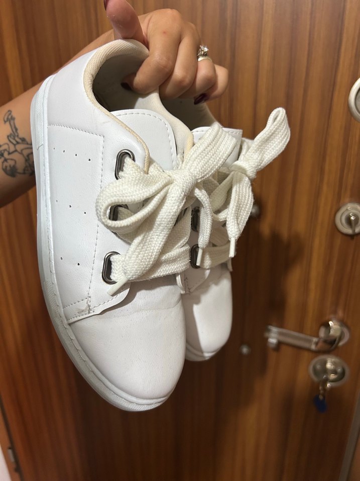 Beyaz Bağcıklı Kadın Spor Ayakkabı - Görsel 2