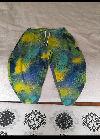 m Beden yeşil Renk Bershka eşofman altı 