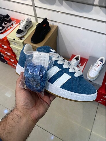Adidas campus