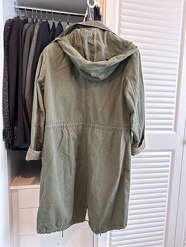 H&M Yağmurluk