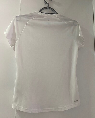 m Beden beyaz Renk Adidas tshirt