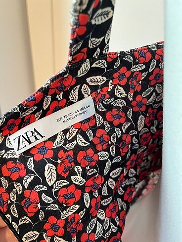 Zara Zara çiçekli elbise