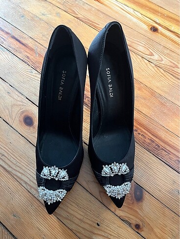 Siyah saten stiletto. Sofia Baldi marka