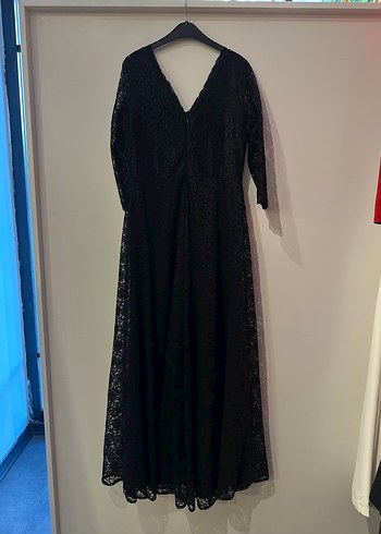 l Beden siyah Renk Siyah Dantelli Uzun V Yaka Gotik Elbise
