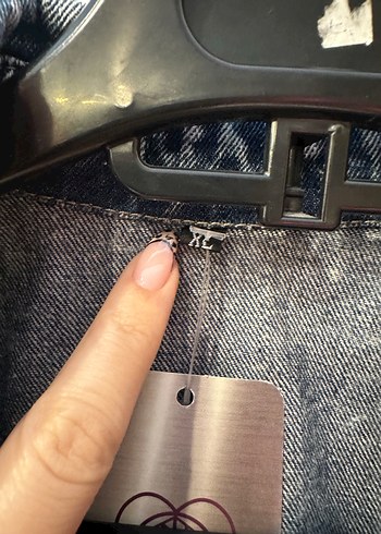 Diğer Düğmeli Gri Kolsuz Denim Ceket