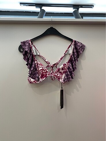 Bikini üstü
