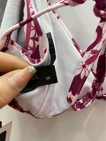 Diğer Bikini üstü