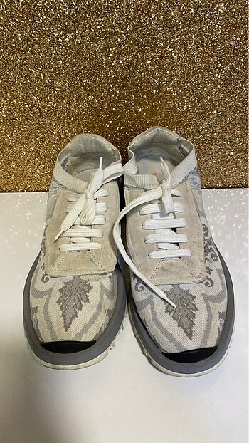 Orjinal marka ayakkabı - Görsel 2