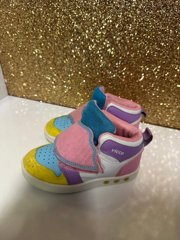 Kız Çocuk Çok Renkli Cırt Cırtlı Spor Ayakkabı - Görsel 5