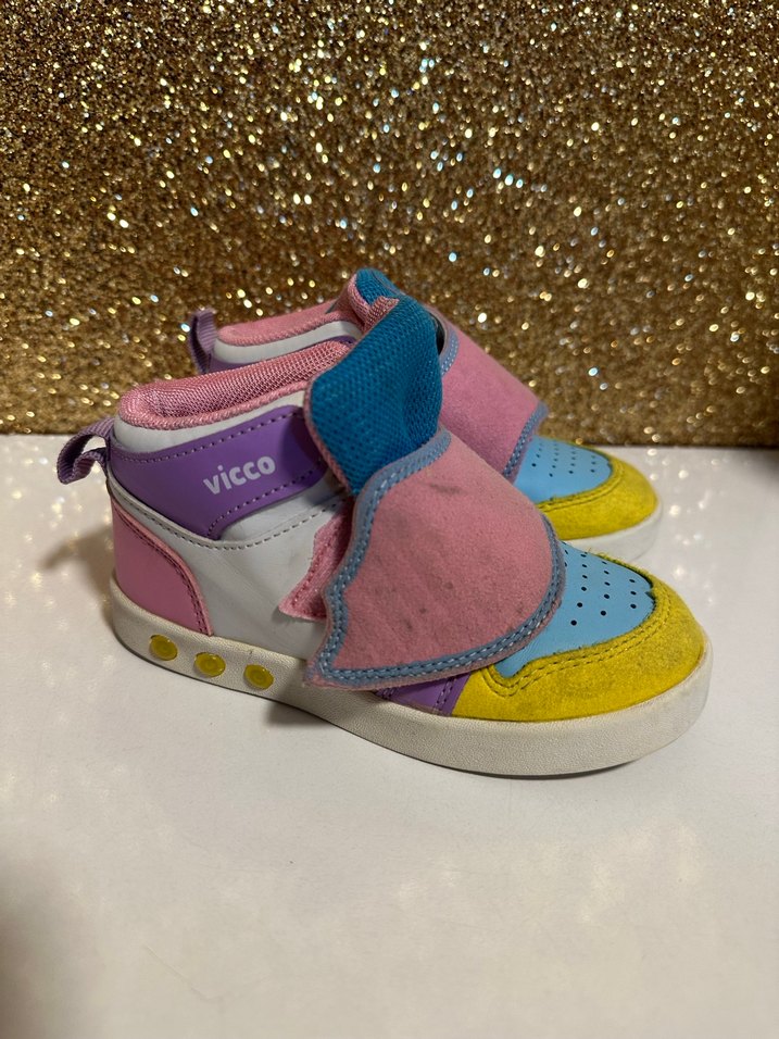 Kız Çocuk Çok Renkli Cırt Cırtlı Spor Ayakkabı - Görsel 4