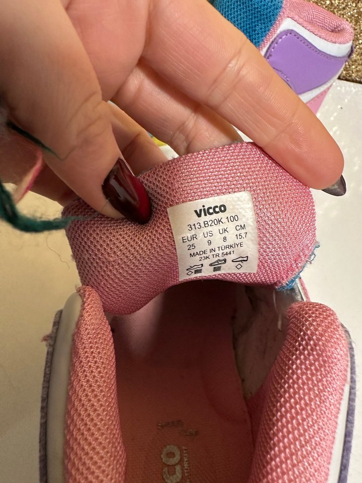 Kız Çocuk Çok Renkli Cırt Cırtlı Spor Ayakkabı - Görsel 3