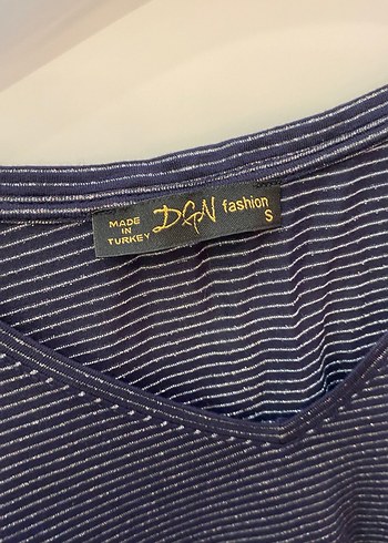 s Beden Siyah Çizgili V Yaka Keten Kadın Tişört