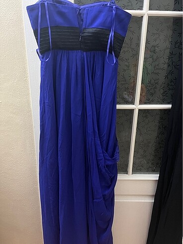 BCBG Maxazria gece elbisesi