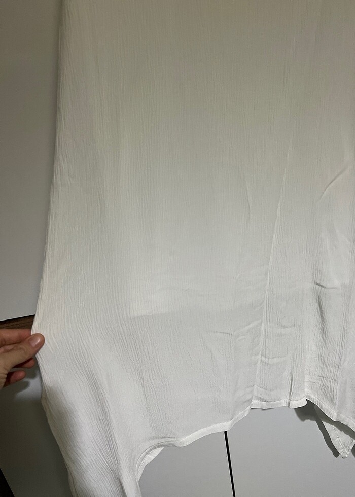 Askılı beyaz elbise - Görsel 3