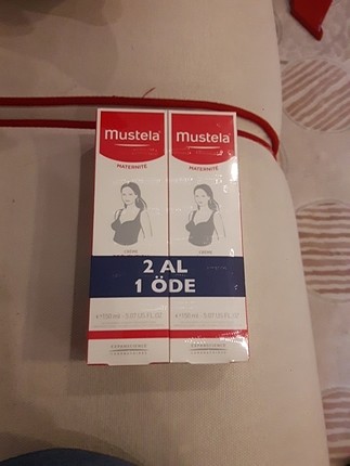 Mustela çatlak öncesi krem