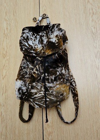 Kahverengi Batik Desenli Kürklü Sırt Çantası - Görsel 2