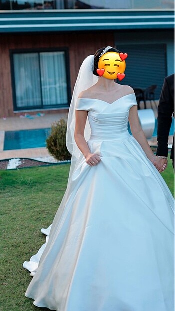 m Beden beyaz Renk Saten gelinlik