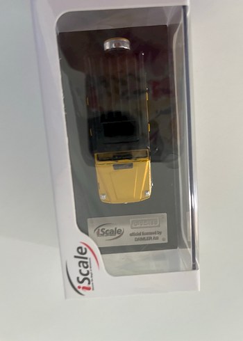  İscale 1:64 MERCEDES G-CLASS