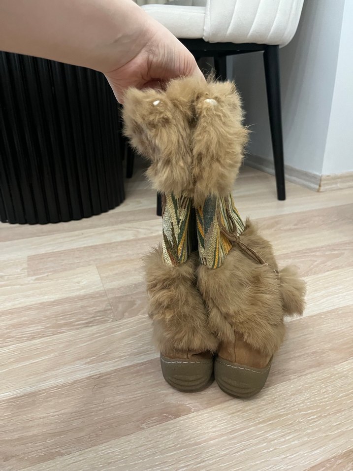 Nine West Süet Kürklü Bohem Kadın Dolgu Topuk Çizme - Görsel 2