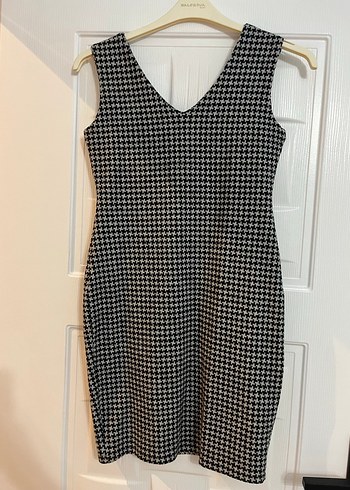 V Yaka Gri Gossip Jile Elbise - Görsel 2