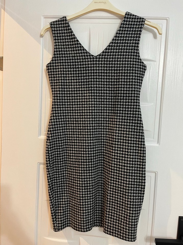 V Yaka Gri Gossip Jile Elbise - Görsel 2