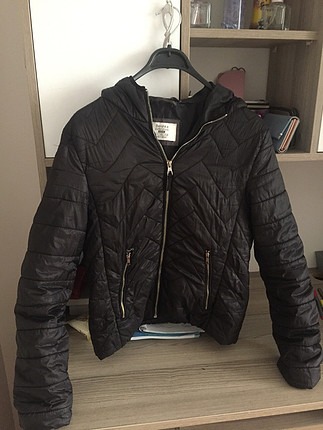 bershka mont