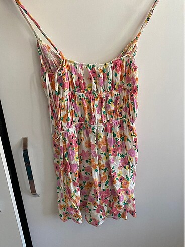 Bershka çiçekli kısa tulum - Görsel 2