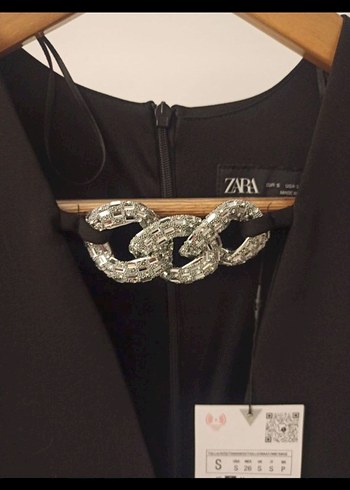 zara mucevher detayli elbise - Görsel 4