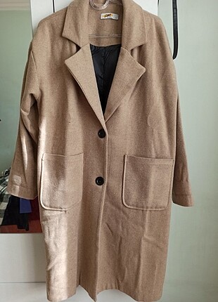 Suud Collection Bej renkli Etiketli kaban