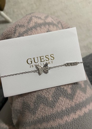 Guess Kelebekli Gumus Zincir Bileklik